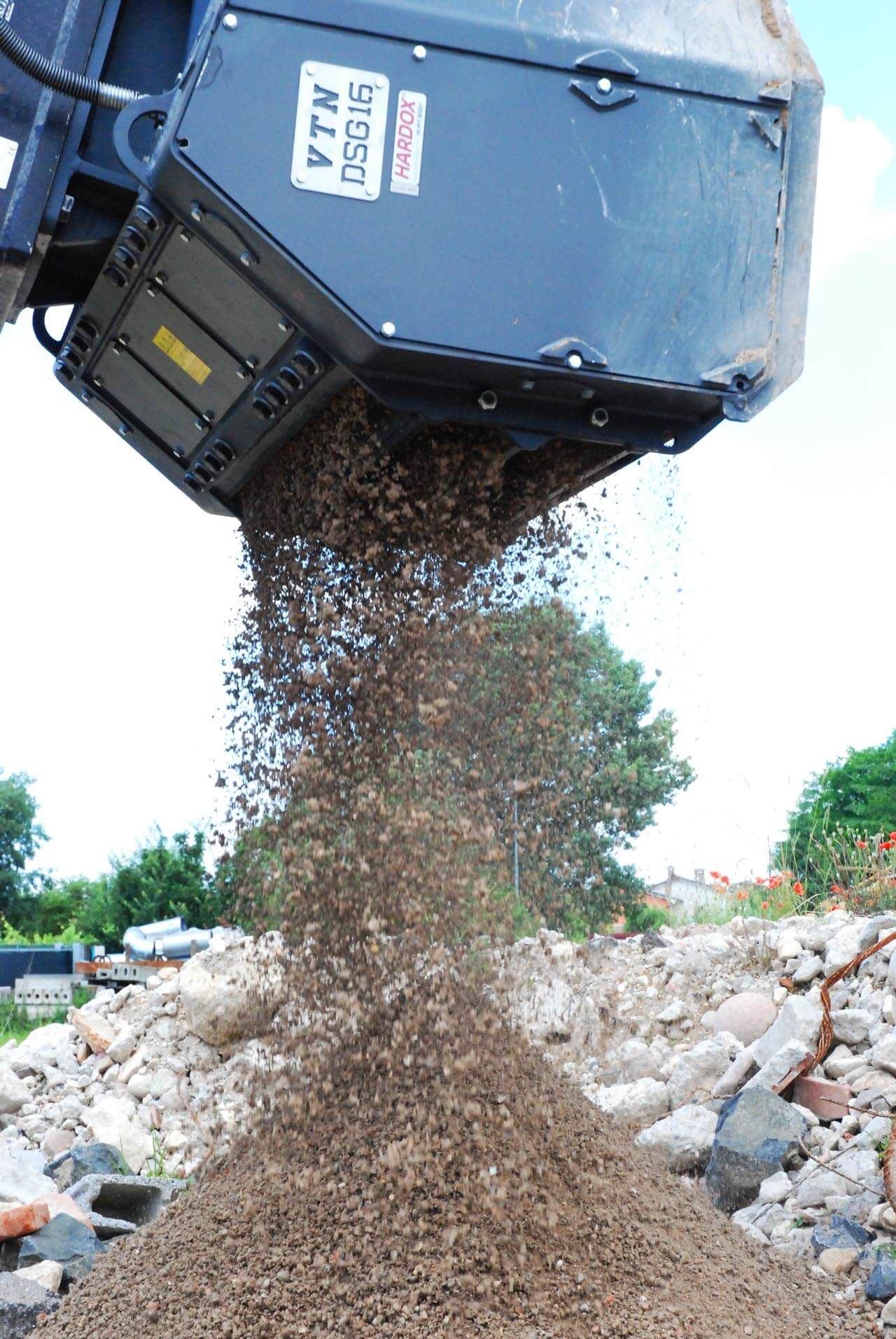 Série DSG - Godets cribleurs VTNeurope - pour pelleteuses de 15 à 35 tonnes et chargeuses de 6 à 19 tonnes_3