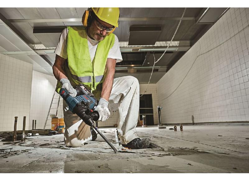 Marteau perforateur Bulldog SDS-Plus® Bosch RH328VC-36K - 36 V, 1-1/8 po, avec contrôle des vibrations et batterie incluse_3