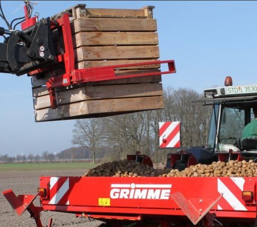 Planteuse Grimme GL 410 avec trémie basculante facilement remplissable
