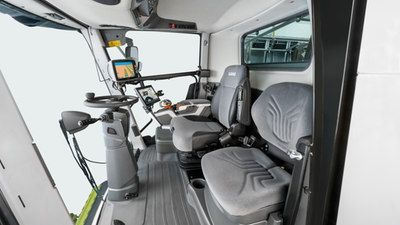 Moissonneuse-batteuse CLAAS Lexion 8900-7400 - Trémie 15 000/18 000 L - Performances et précision_3