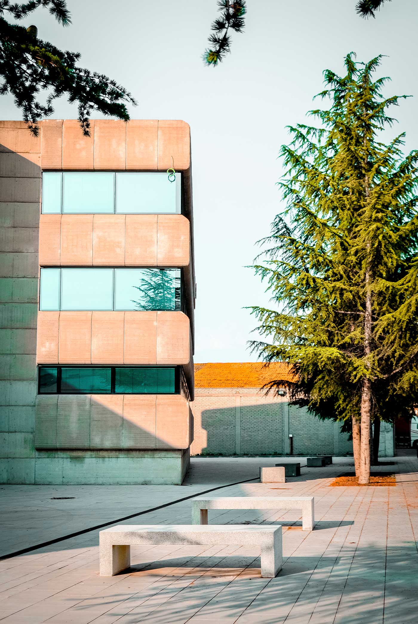 Banc public Volga UM369 - béton préfabriqué blanc granite lisse_3