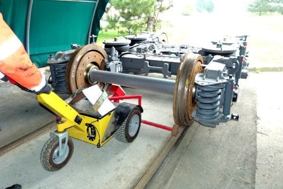 Ot900 - tracteur pousseur - alitrak - capacité de traction 3000 kg_3