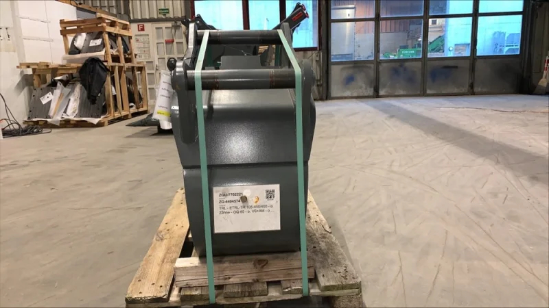 Godet de creuse trapézoïdal tiltrotateur Egli ETRL-TR 105-450/400 - OilQuick OQ 60 - 2023 - 235kg - 200L_3