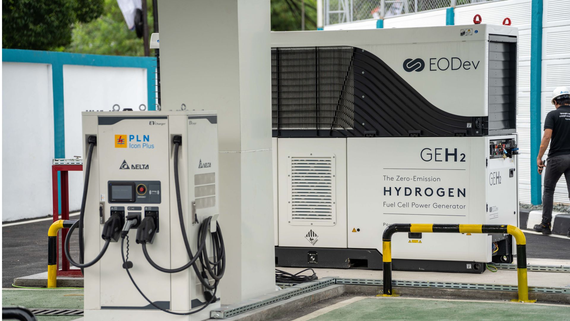 Groupe électrogène 110 kVA - 88 kW - disponible à la location_4