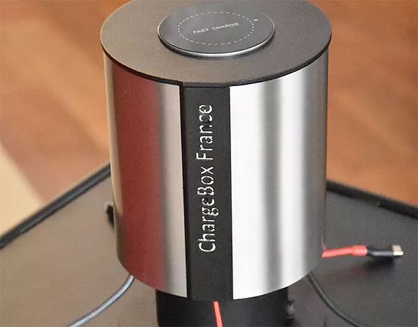 Support de recharge robuste en inox brossé avec protection haute résistance