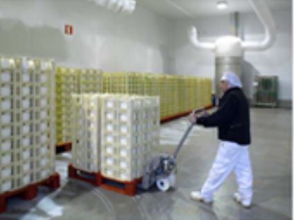 Transpalette hygiénique à fourches ouvertes pour un nettoyage intégral