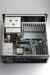 Rack 4U noir sans alimentation pour PC 19