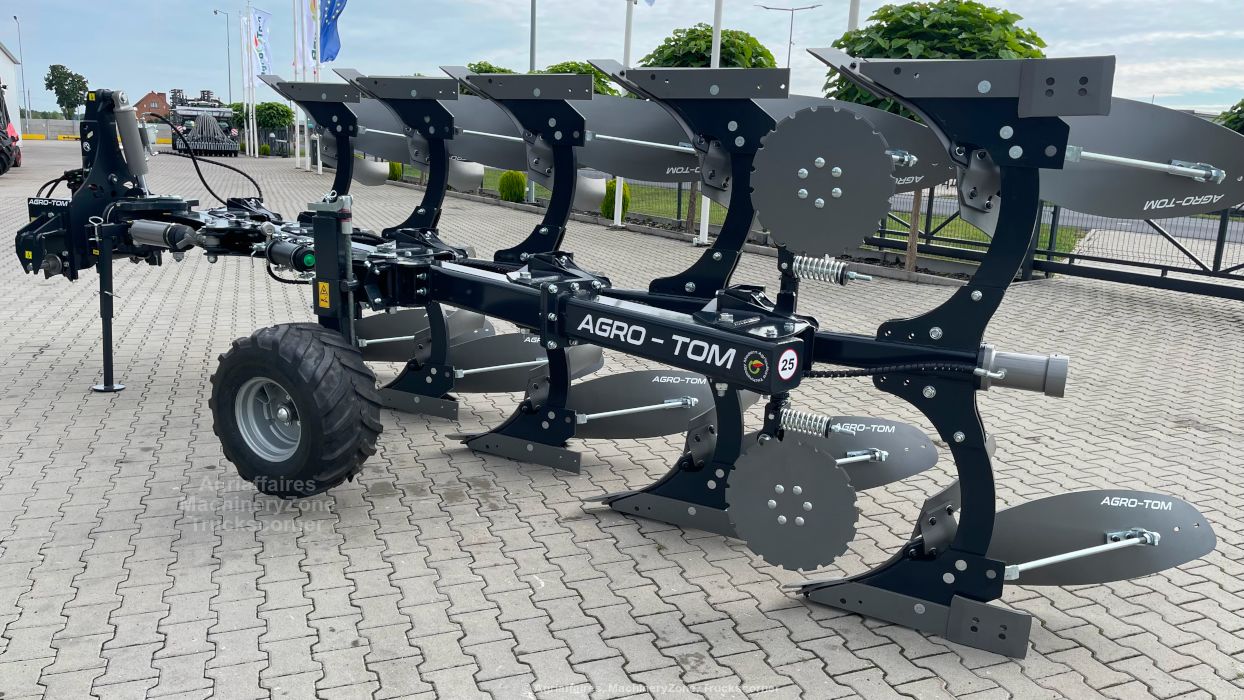 Charrue conçue pour l'exécution de tout type de labour - Agro-Tom DS 4+1_3