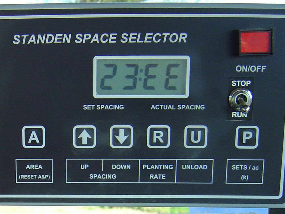 Planteuse de pommes de terre performante avec rouleaux supérieurs à grand diamètre