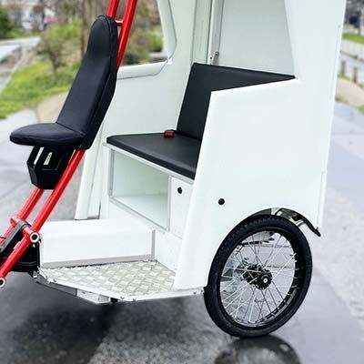 Vélotaxi électrique idéal pour transporter des touristes en ville