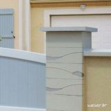 Chapeau de pilier contemporain en béton compacté