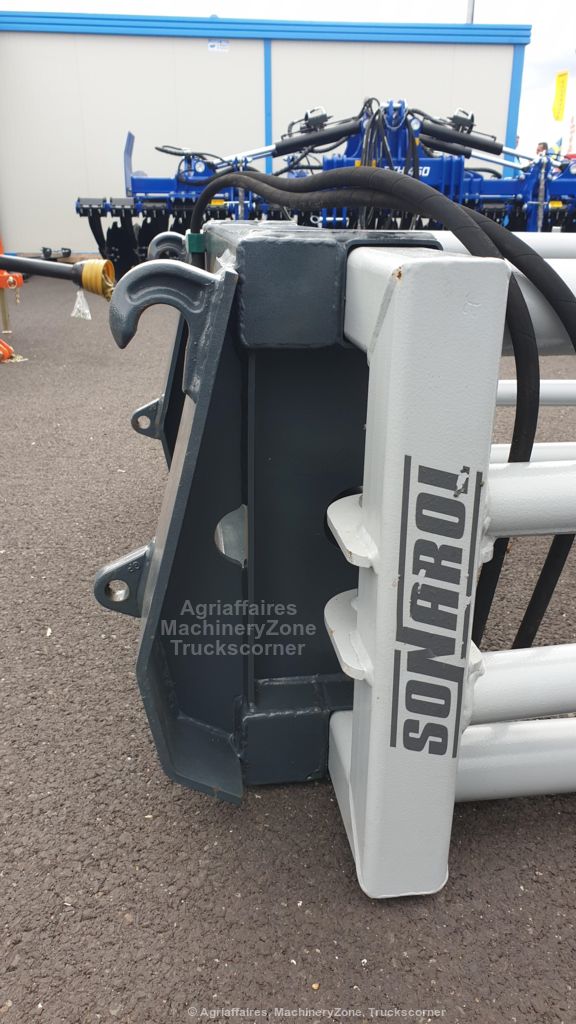 Pince enrubannage pour bottes carrées - Euro et Mailleux - Sonarol CBPSNR2000 - 900 kg de capacité_3