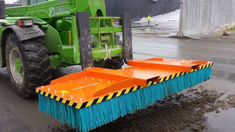 Balayeuse industrielle M3 - Brosse en fer interchangeable (série I) - Compatible chariots élévateurs et chargeuses_3