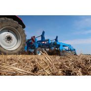 Outil de travail du sol Culti 4000 avec dent chisel