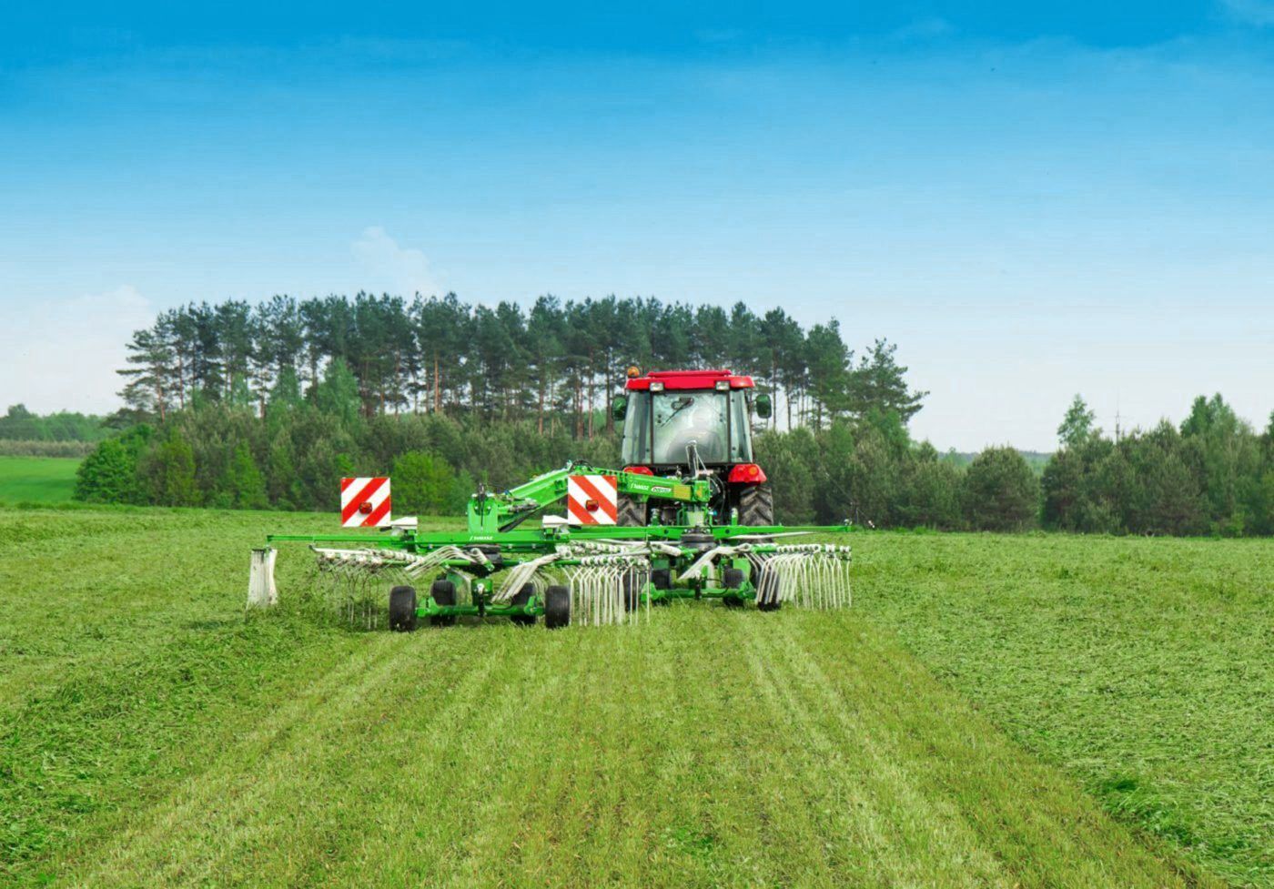 Giro-andaineur à 2 rotors Duo 680 avec châssis en tandem