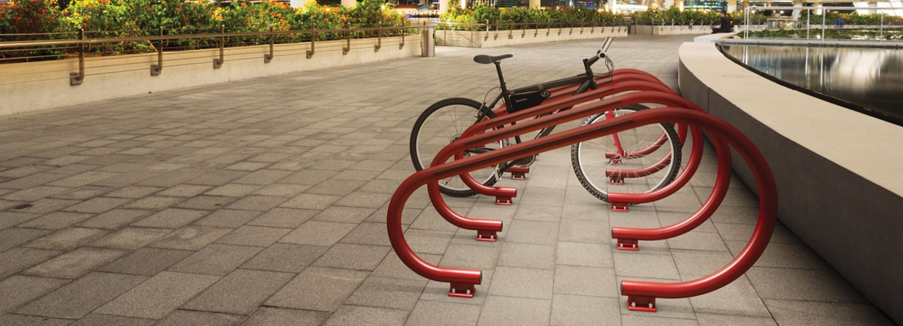 Open - Parking à vélos design en tube d'acier galvanisé et thermolaqué avec option d'éclairage LED_3