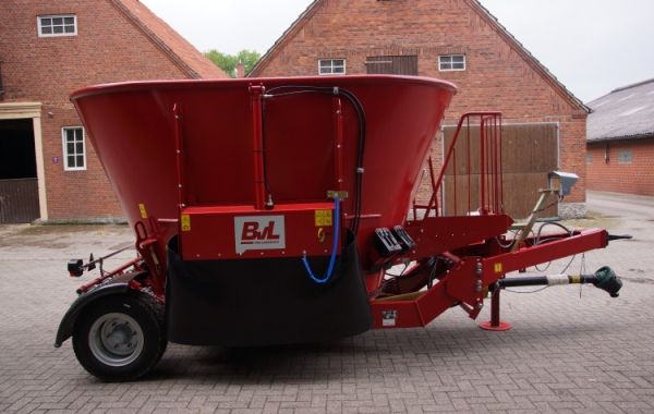 Mélangeuse agricole V-MIX Plus T 6,5-12 1S - BvL - Volume 6,5 à 12 m³ - Hauteur réduite à partir de 2,15 m_3