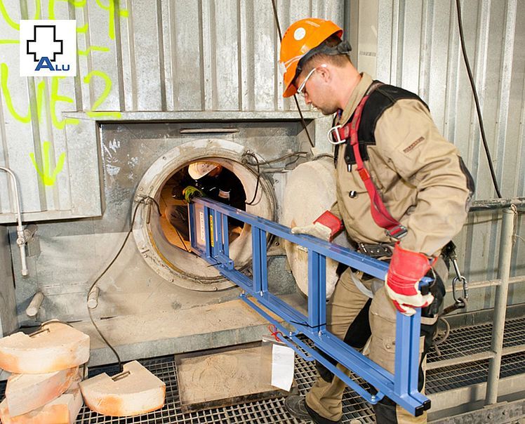 300 Z Boiler Hoist - Monte-charges de chantier GEDA-Dechentreiter GmbH & Co. KG - Charge 300 kg - démontage rapide, sécurisé et compact_3