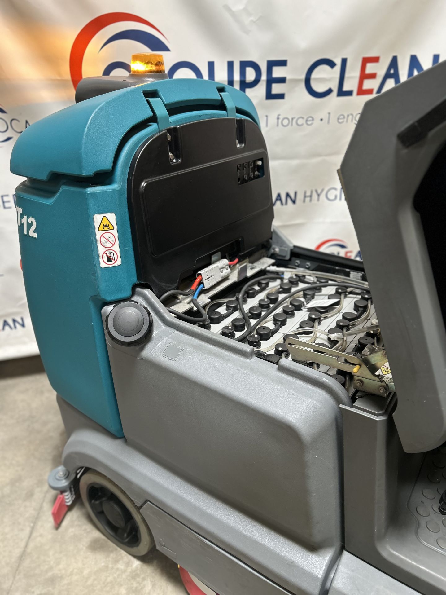 Autolaveuse TENNANT T12 Groupe Clean_3