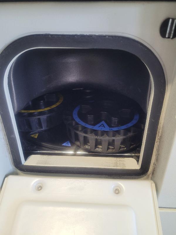 HPLC Waters Alliance 2695 + Micromass Quattro Premier_3