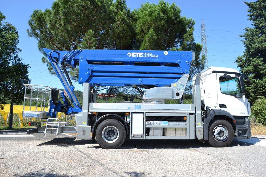Zed 32 JHV camion nacelle - CTE - 31,6 m - Double pantographe, bras télescopiques et système S3 Smart Stability_3
