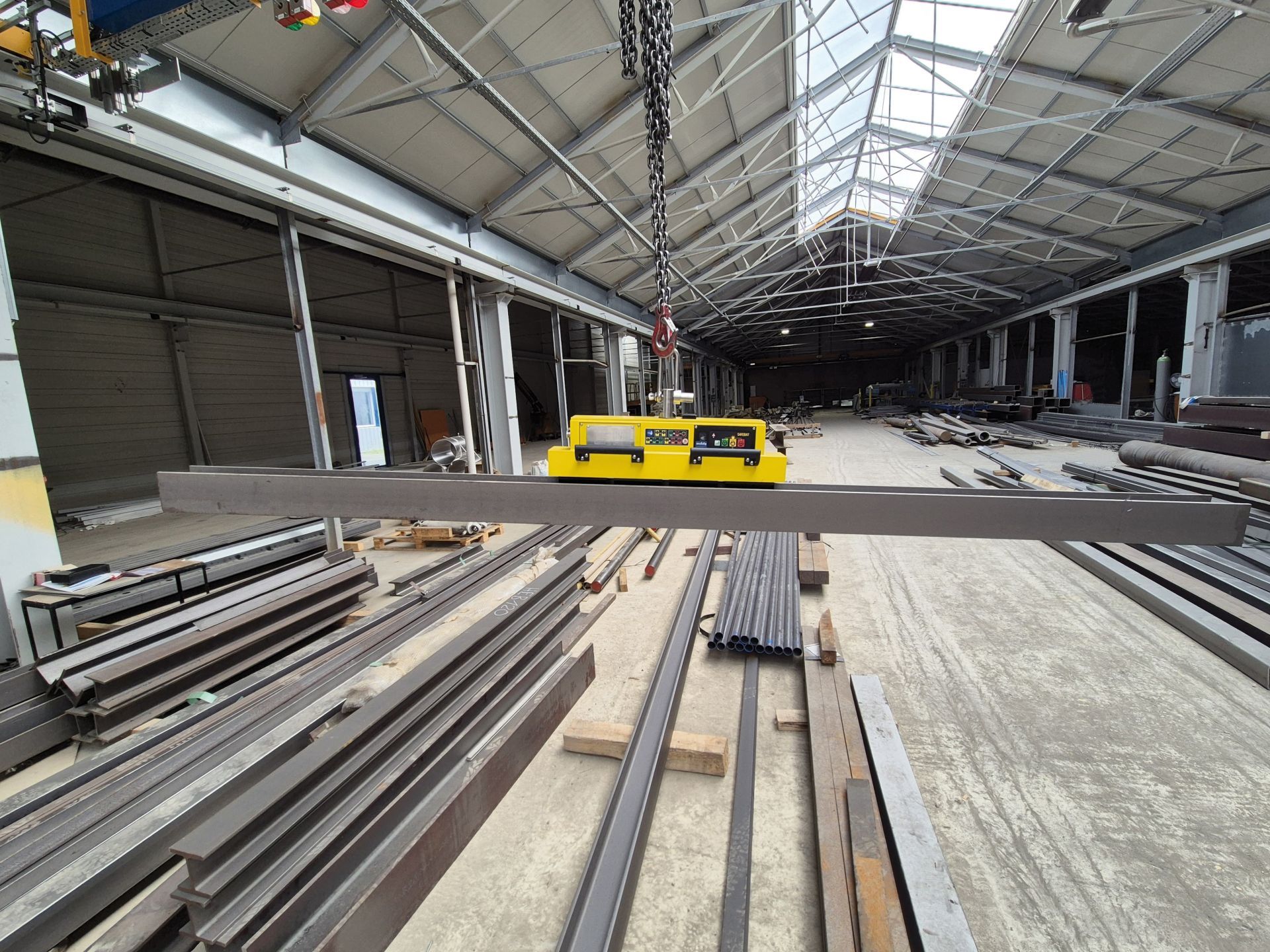 Électroaimant de levage spécialement conçu pour les profilés et poutres - SB750-L_3