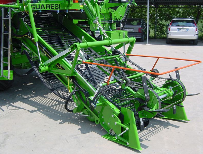 Récolteuse à tomates G-89/93 DS40