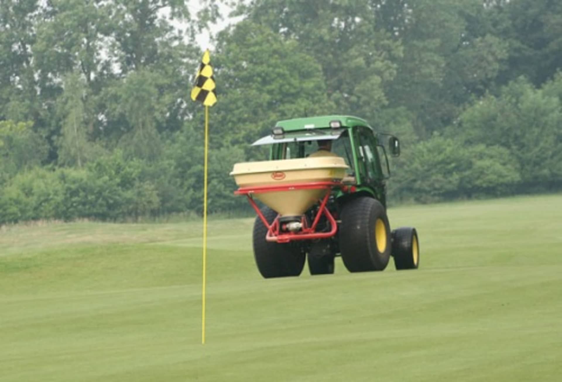 Distributeur d'engrais Vicon avec tube d'épandage 1 à 14 mètres