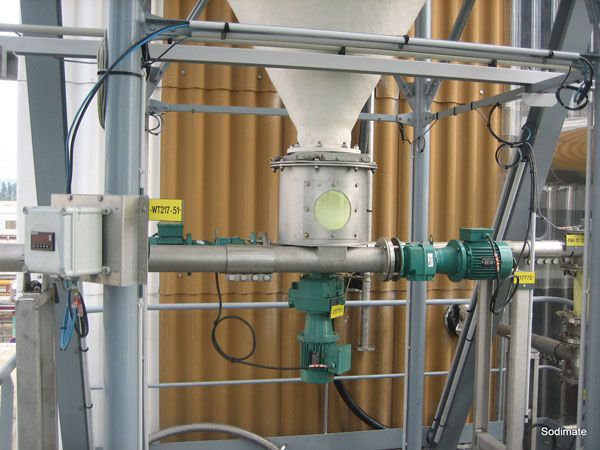 Ensemble dévouteur-doseur pour débits de 1 l/h à 12000 l/h