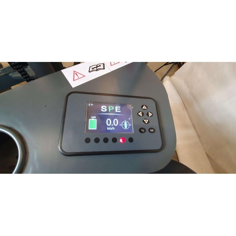 Gerbeur automoteur électrique avec cabine CPD15S-E - 1,5T/3M - idéal pour entrepôts fermés et surfaces inégales_3