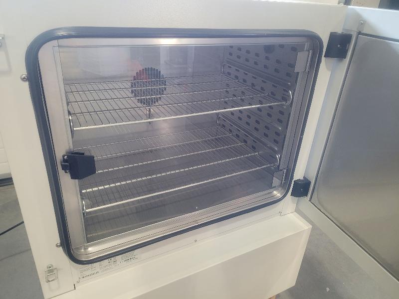 Incubateur / étuve réfrigéré BINDER KB-115 avec convection forcée 100°C_3