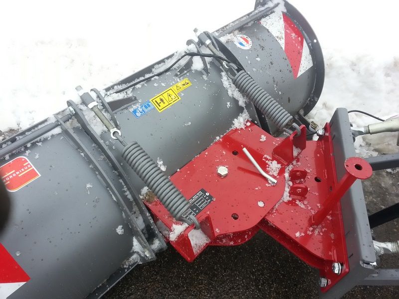 Lse - lames à neige - morgnieux - pour les micro tracteurs à partir de 12 cv_3