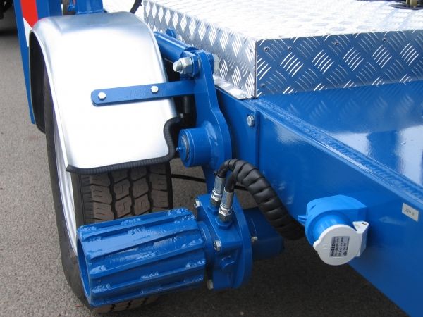 Nacelle tractable 150NW - Thomas - hauteur de travail 15 m - capacité de levage 250 kg - bras télescopique et portée latérale de 7,5 m_3