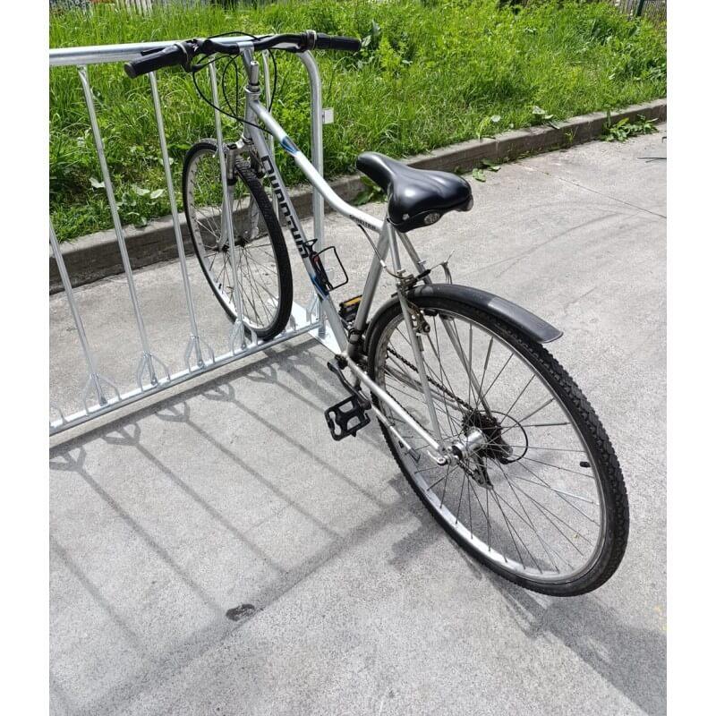 Barrière 2 m pour 11 vélos mobile avec pieds amovible_3