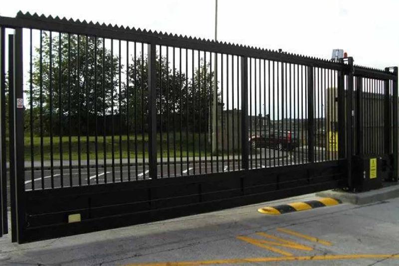 Portail autoporté à soubassement - 12000 / 1250_3