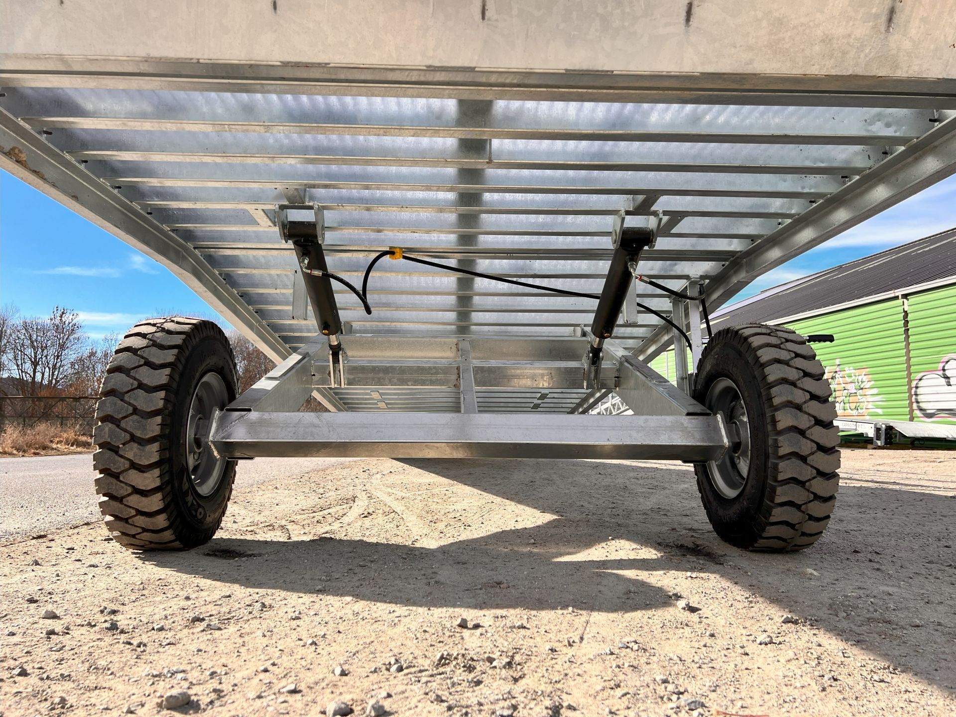 Rampe de quai mobile galvanisée robuste - Vente ou location - Capacité 8T à 20T - AZ Ramp Easy XL RL_3