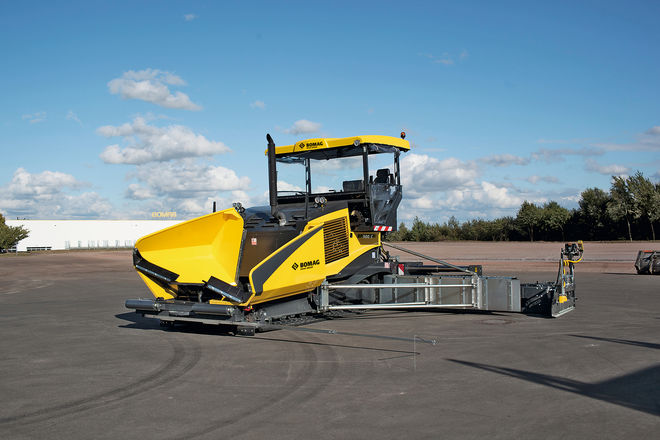 Bf 900 c  finisseur d'autoroute_3