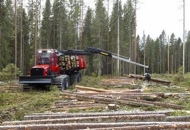 Grue forestière Komatsu 895 - 2020 - portée de 7.5m à 10m - capacité de charge 20 tonnes_3