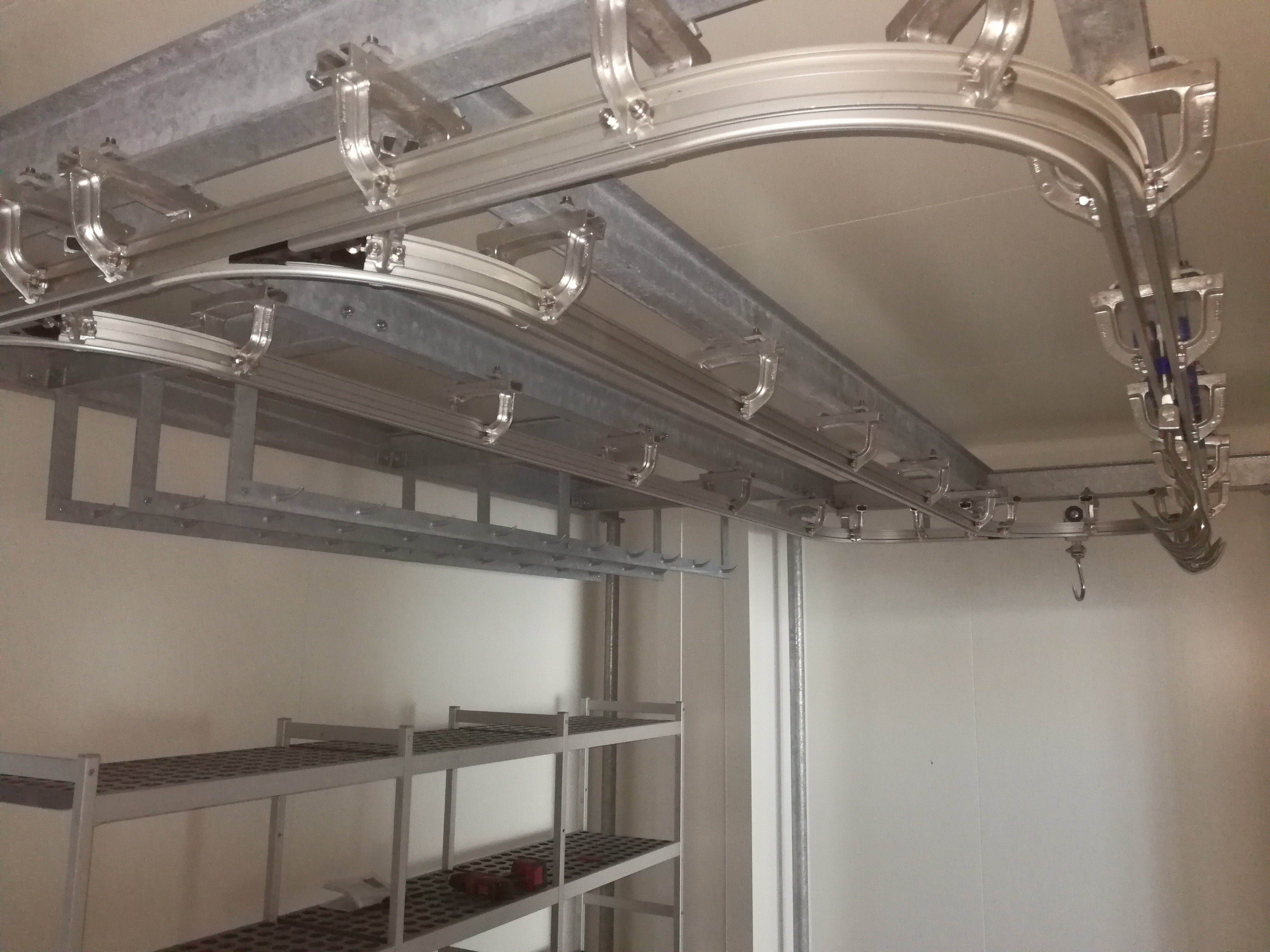 Rail de manutention pour carcasse_3