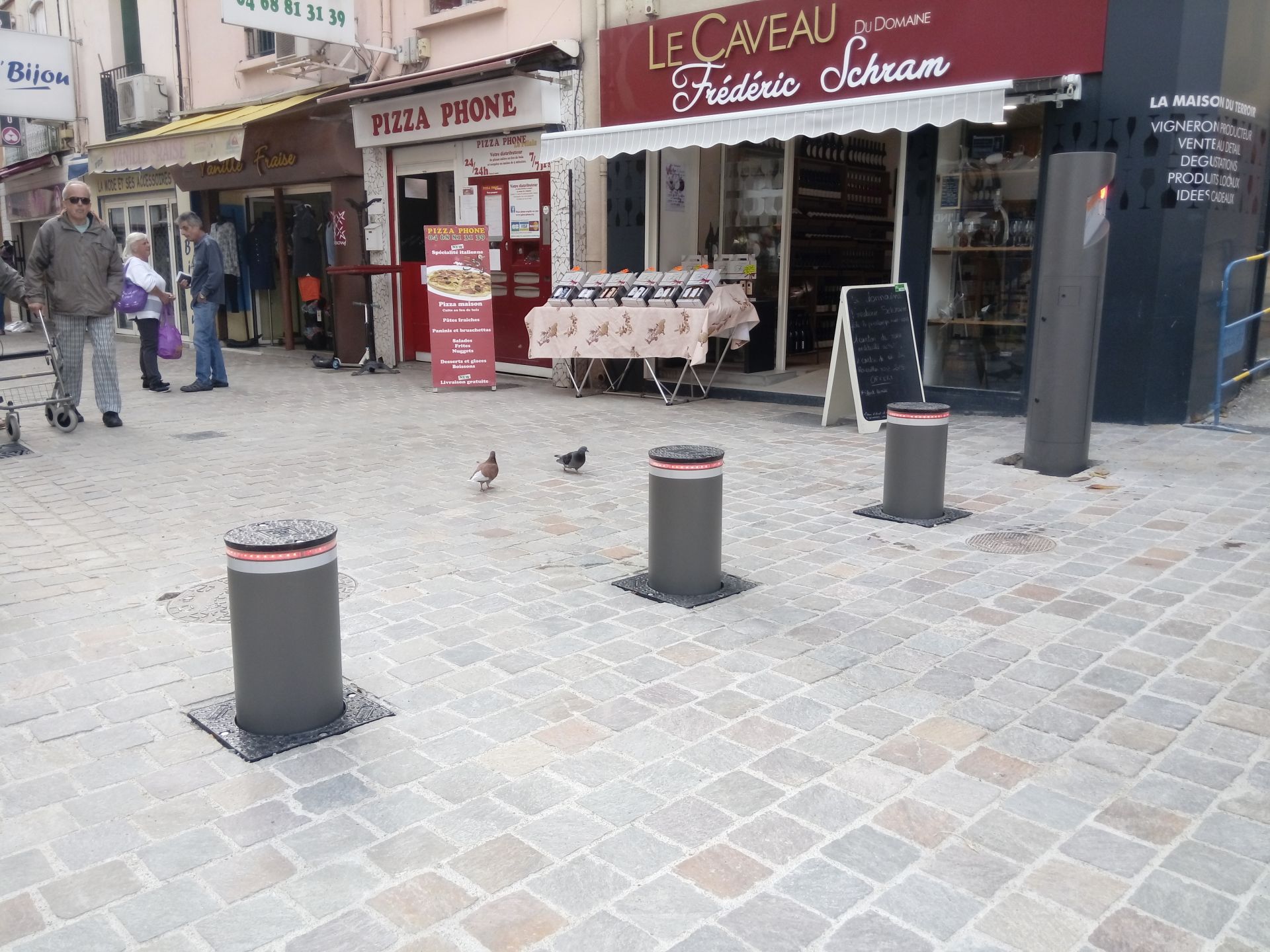 Borne escamotable automatique renforcée, assurant la sécurisation d'un espace - BA273R_3