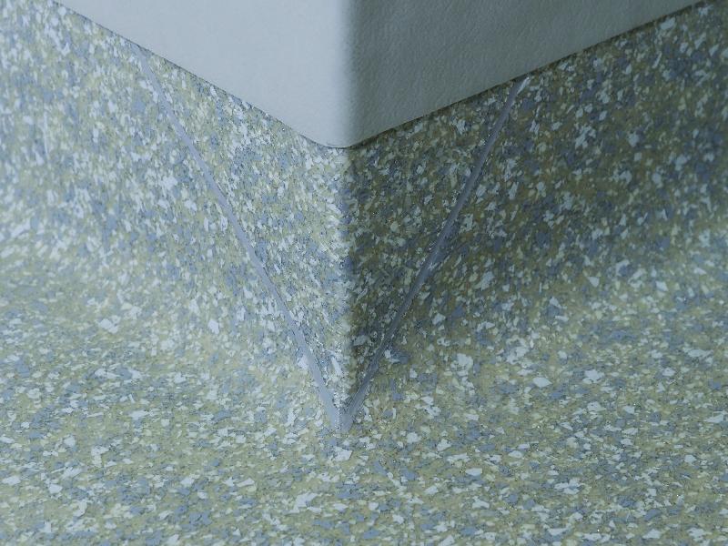 Araseur de la marque Romus pour travaux de finition