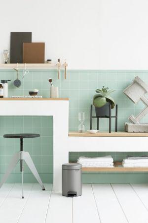 Poubelle à pédale newIcon 3 litres - Platinum - Compacte et hygiénique pour salle de bains et toilettes_3