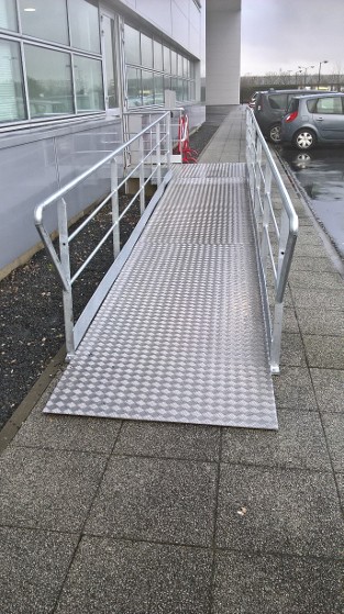 Rampe modulaire pour ERP et maisons