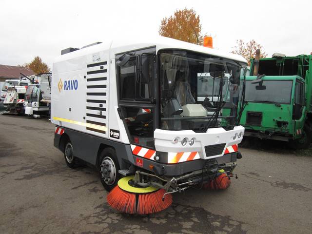 Balayeuse ravo 540 référence :  ravo-2015_3