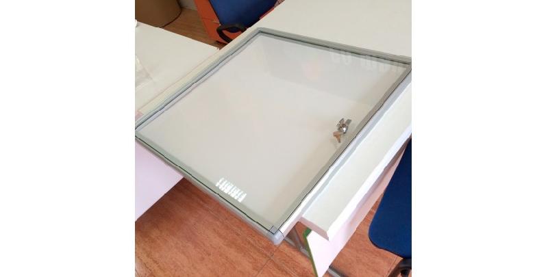 Vitrine extérieure avec fermeture magnétique - cadre en aluminium et verre trempé_3
