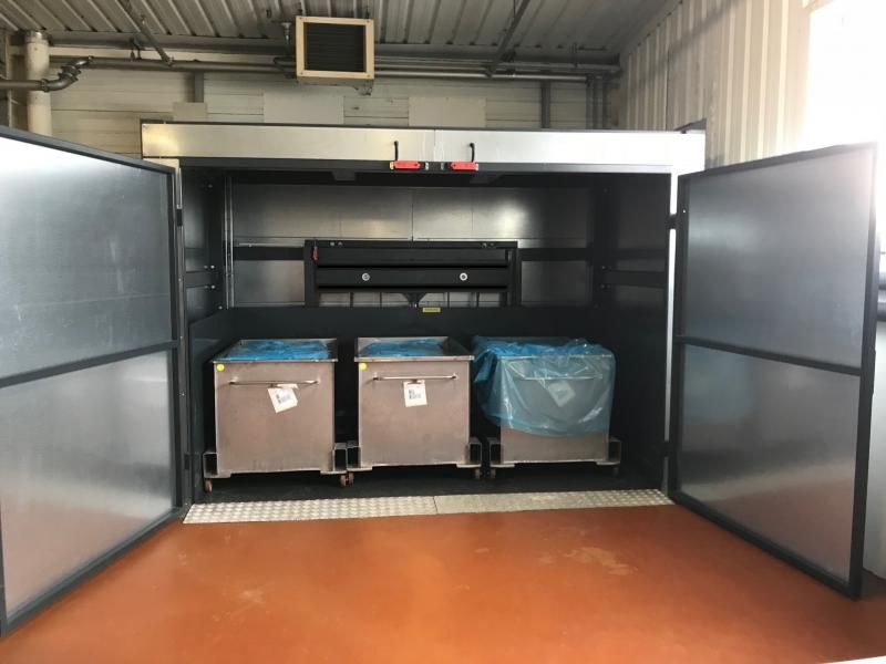 Système de levage industriel pour transport vertical de charges lourdes