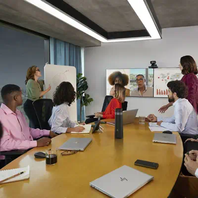 Caméra intelligente Poly Studio E60 4K MPTZ avec zoom optique 12x_3