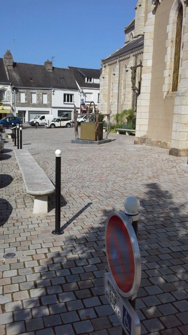 10161-91 - Potelets fixes sur platine - Hauteur hors-sol : 1,00m - Boule Ø90mm - Corps Ø76mm_3