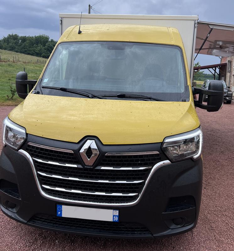 Camion fromager crémier 4m50 – Vitrine réfrigérée + frigo – 1147_3
