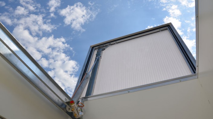 Lanterneau ecofeu premium alu 110 sce / sur costière en acier galvanisé / double vitrage_3